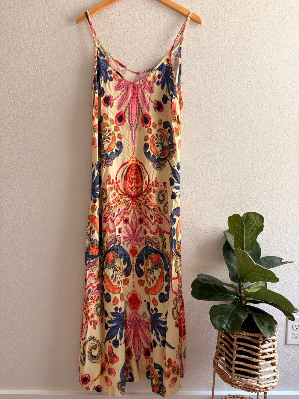 Natural Life Gracie Slip Maxi Dress Size L Cream Motif Multicolor Design
